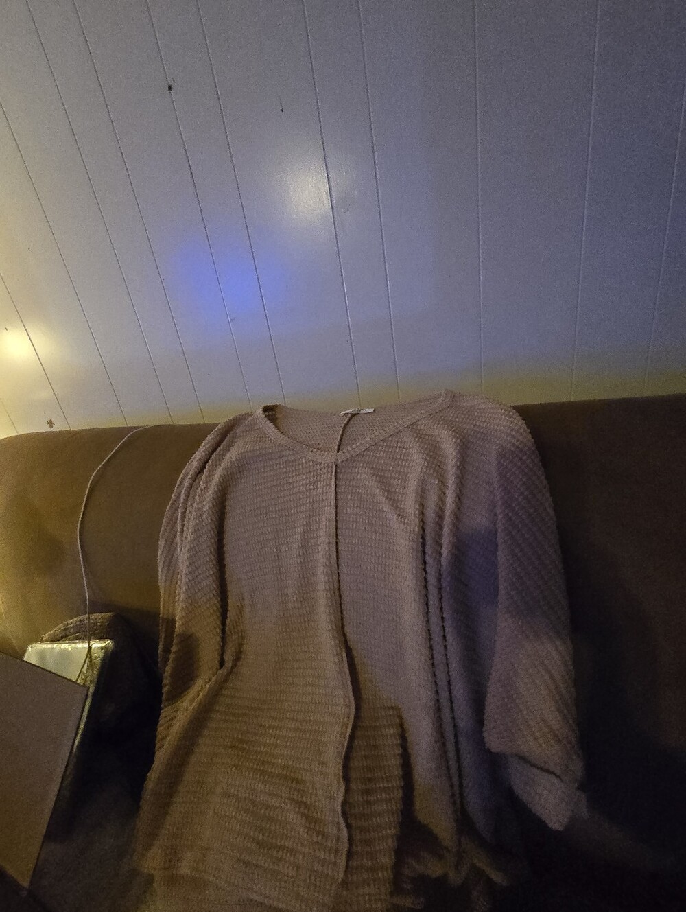 Womens Waffle Knit V-Neck Sweater - Taupe